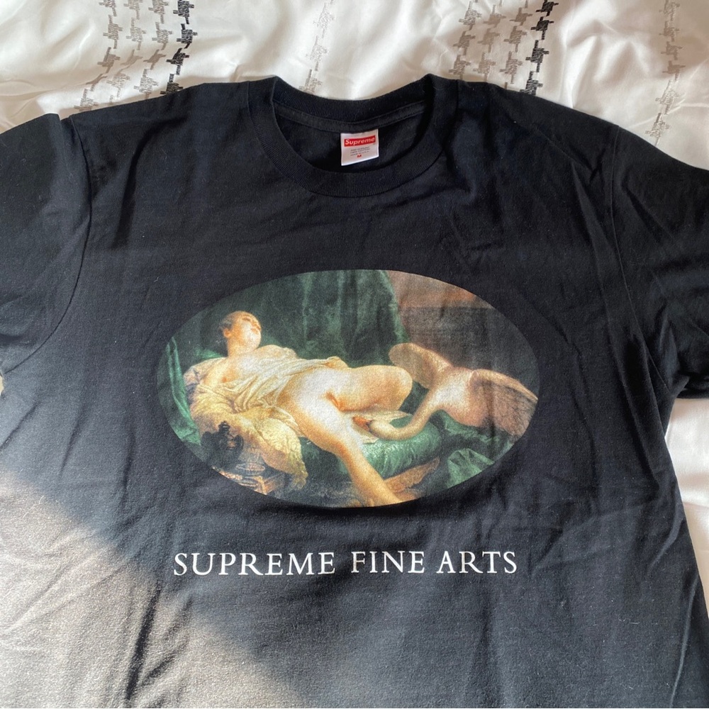 Supreme tee size medium. Worn once to a sneaker event.